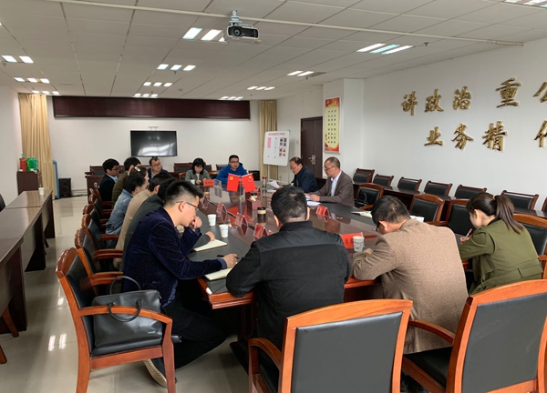 定远县委组织部召开选调人员集中座谈会_副本.jpg