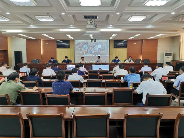 CpYIYGELvU-ATb2VAAE21NICeZY293.jpg CpYIYGELvU-ATb2VAAE21NICeZY293.jpg