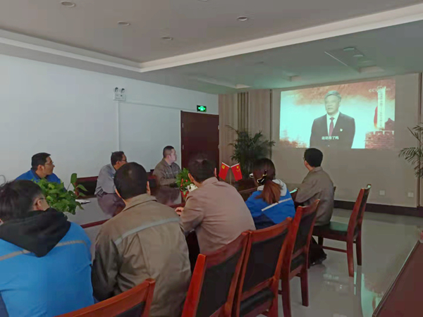 非公企业党员集中学习.jpg